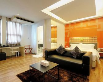 Klassique Sukhumvit Hotel - Bangkok - Living room