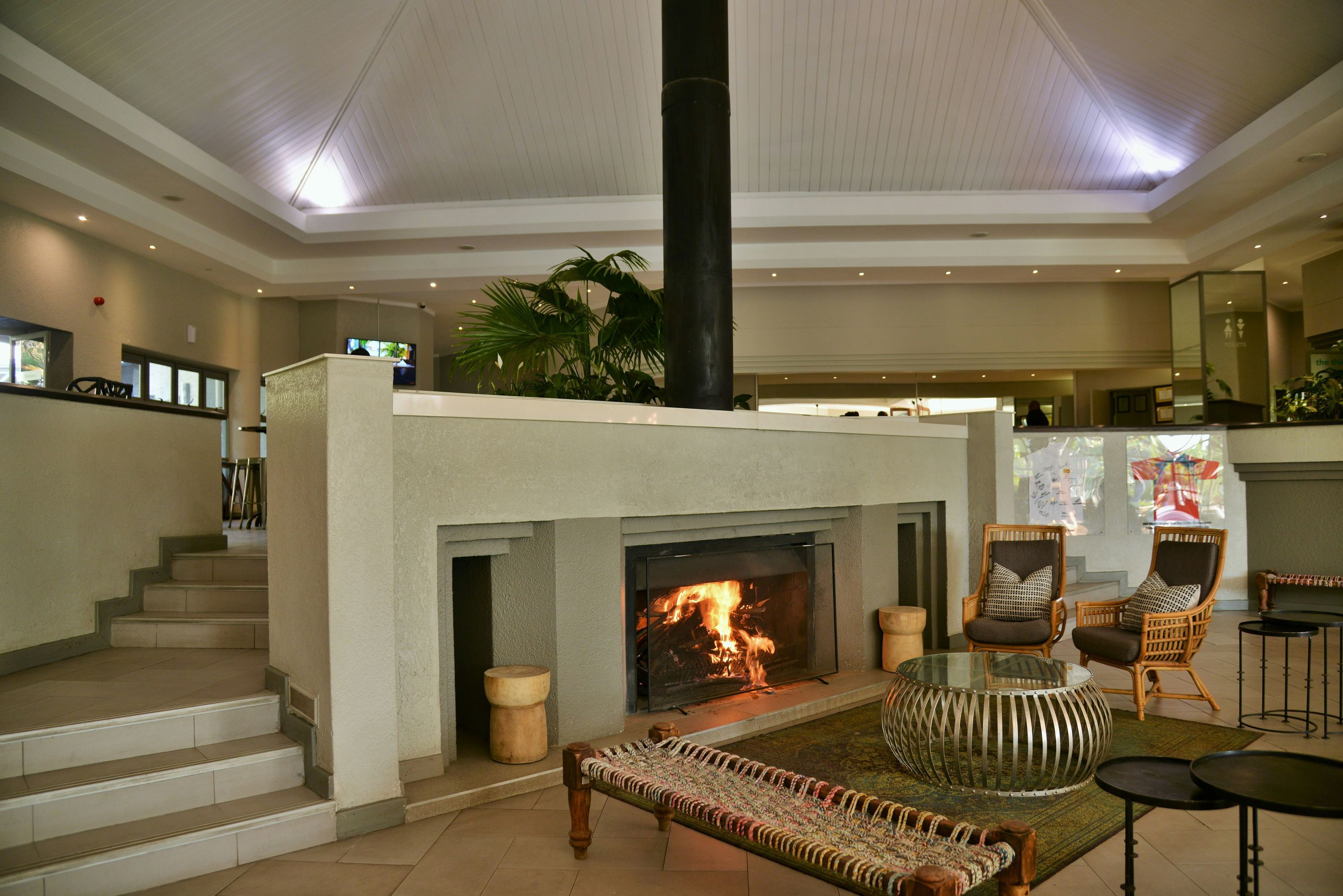 Cresta Lodge Harare - הררה - לובי