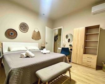 Boho Natural Beachfront Detached House - Messene - Habitación