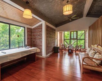 Enping Jinjiang Hotspring Hotel - Yangjiang - Вітальня