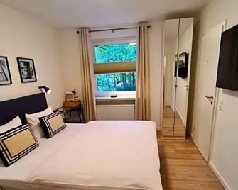 Moes Diner Hotel - Schloss Holte-Stukenbrock