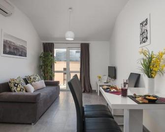 Sky Apartments & Rooms - Cavtat - Sala de estar