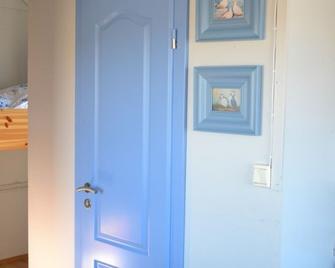 Ofanleiti guesthouse - Vestmannaeyjar - Servicio de la habitación