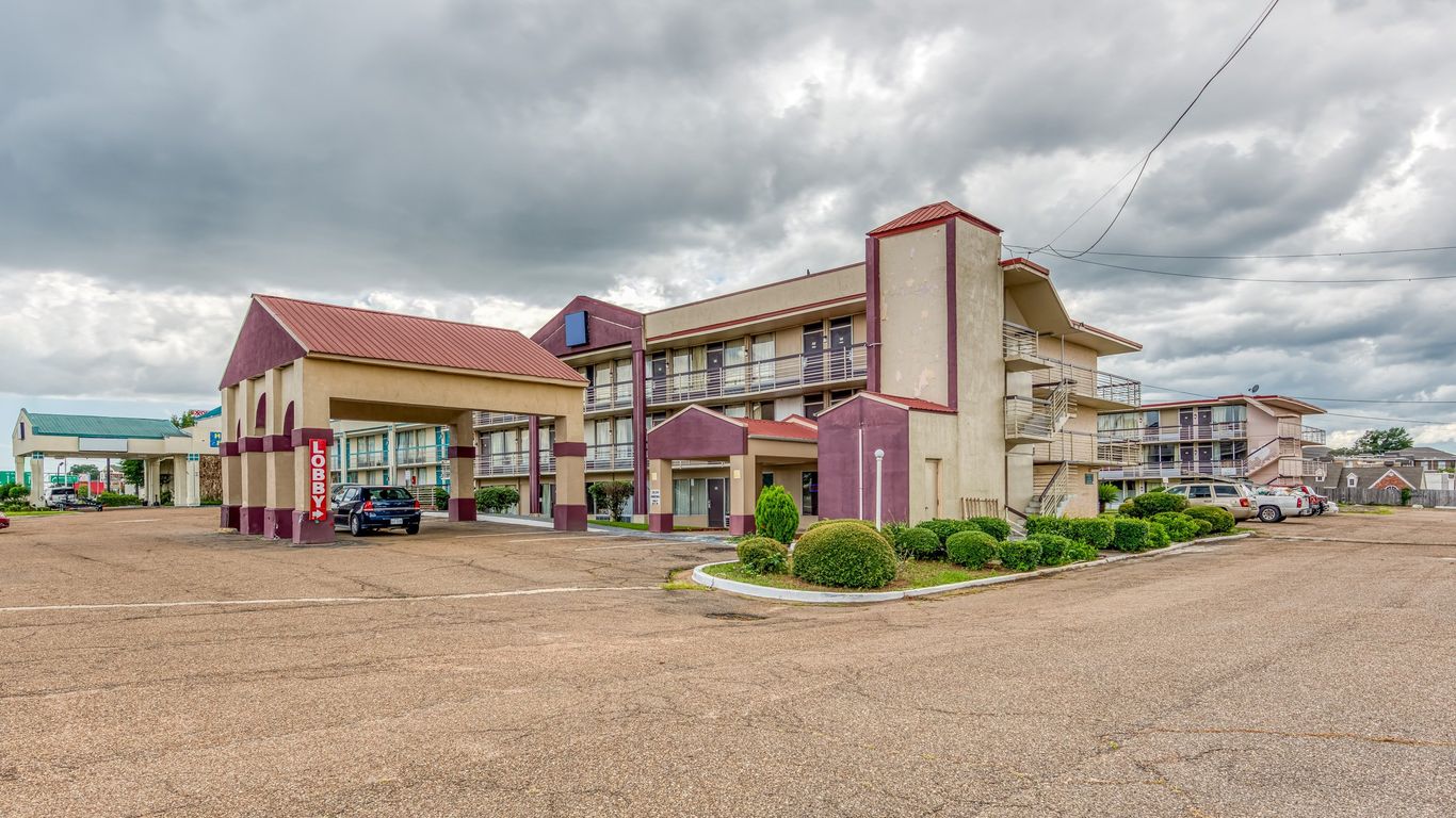 OYO Hotel Jackson North I-55