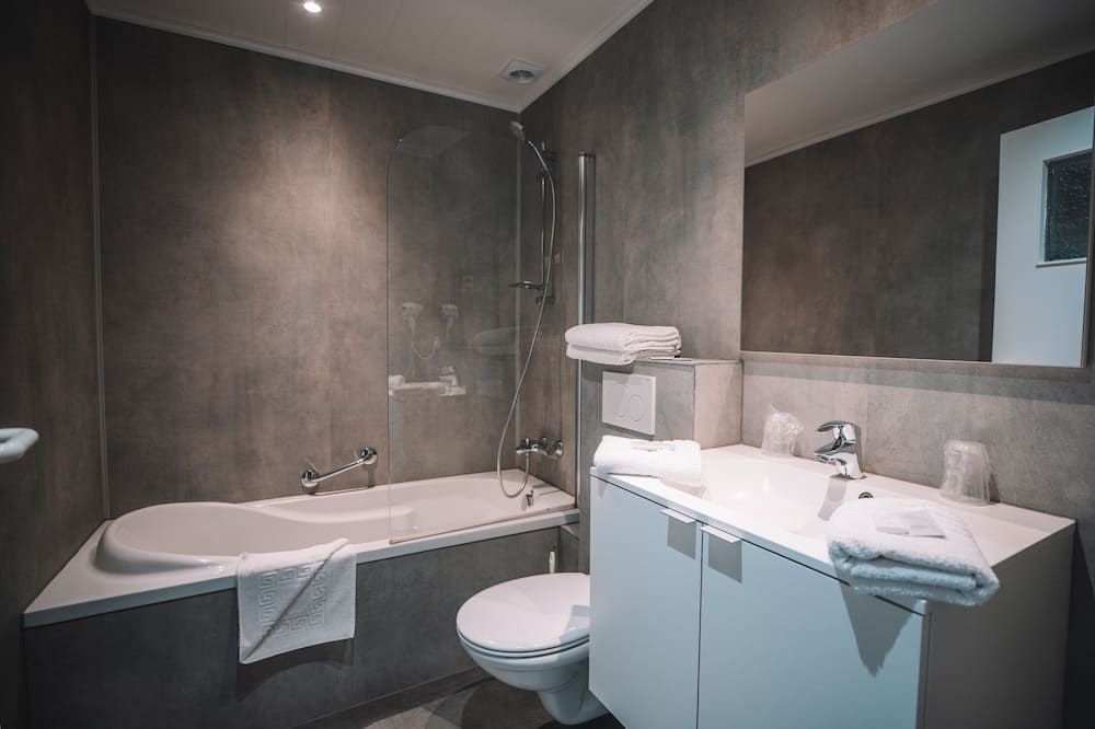 Hotel Le Midi - Verviers - Baño