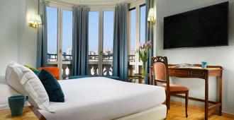 Hotel Continental Genova - Genua - Slaapkamer