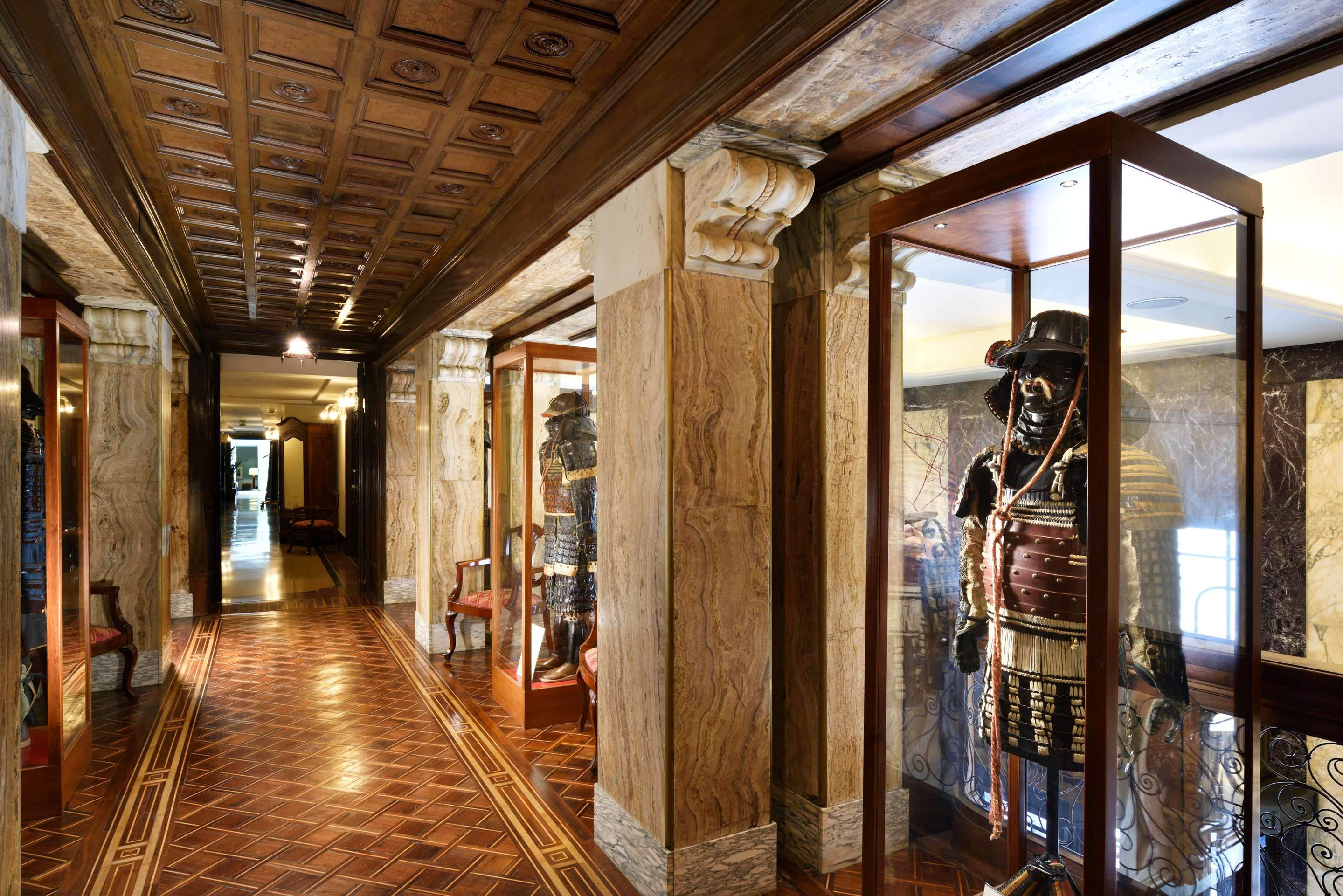 Hallway view of Hotel Continental Genova