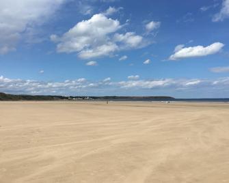 Apartment Aquamarine, the Bay Filey - Filey - Beach