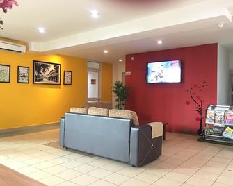 Place2Stay @ Kenyalang - קוצ'ינג - דלפק קבלה