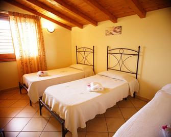 B&B Casalotto Inn - Aci Sant'Antonio - Habitación