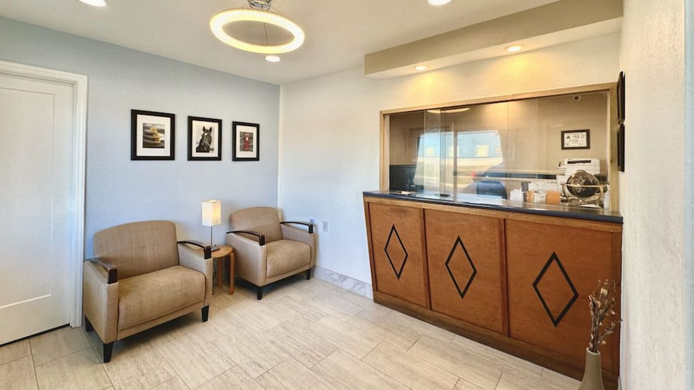 Royal Inn and Suites Charlotte Airport