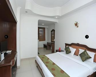 Hotel Batra Palace - Ambāla - Bedroom
