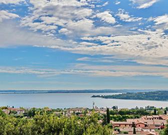Alice's Nest-Lake View House - Padenghe sul Garda - Venkovní prostory