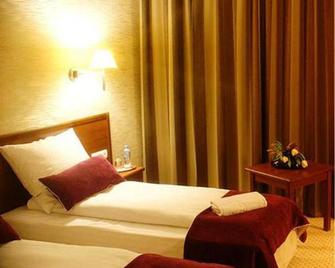 Starzynski Hotel Restaurant Spa - Płock - Habitación