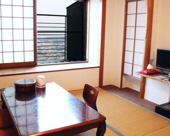 Monzen Okagero - Ikoma - Comedor
