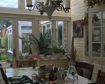 Gladstone Guesthouse - Faversham - Dining room