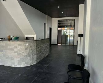 Atrium Kathu Hotel - Kathu - Rezeption