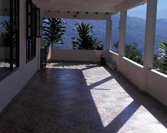 Hotel Guacana - La Vega - Balkon
