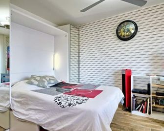 Apartment Charme de Villès Martin by Interhome - Saint-Nazaire - Bedroom