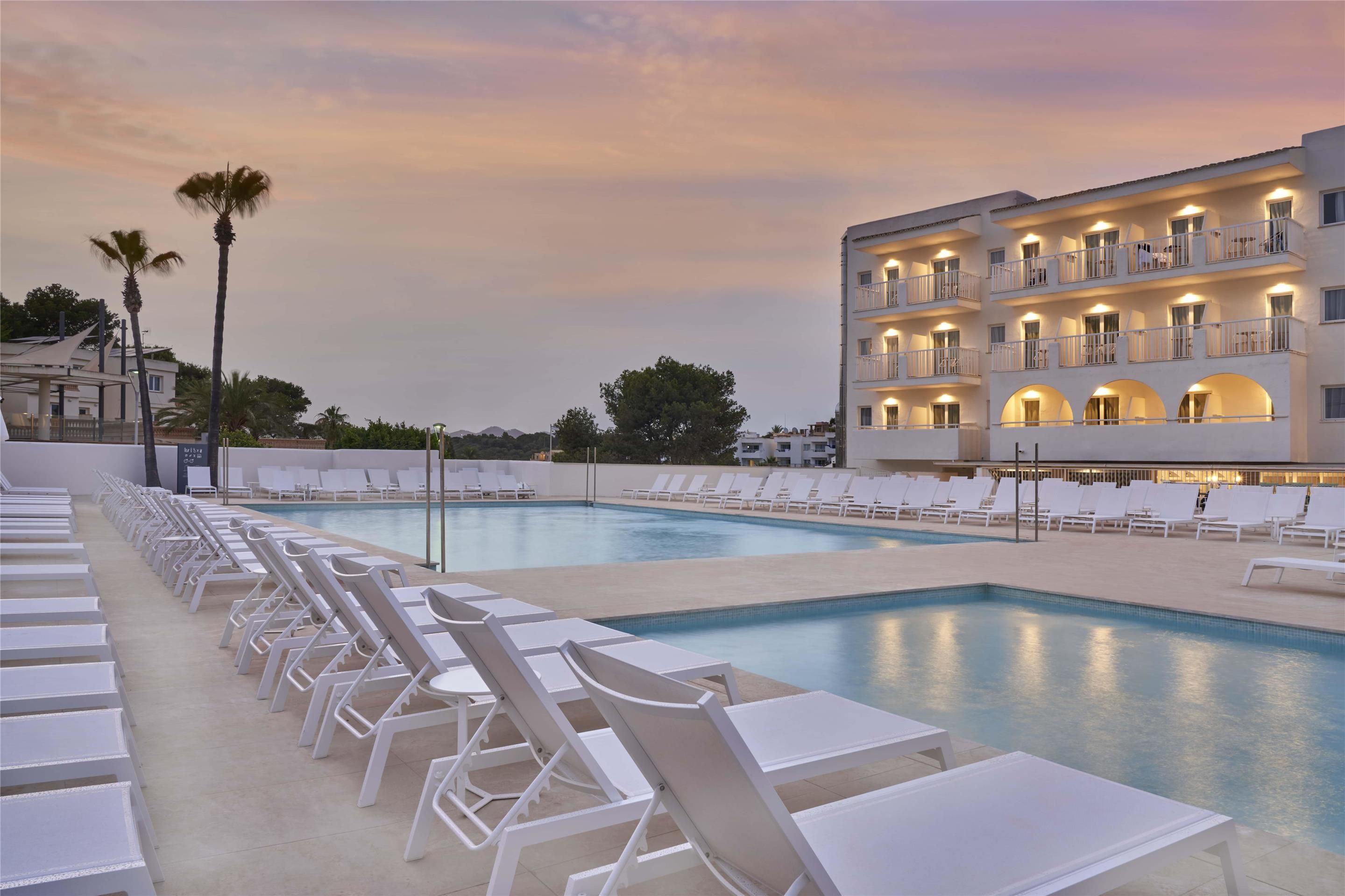 Barceló Ponent Beach - Cala d'Or - Pool