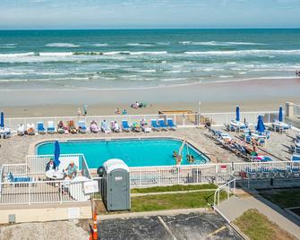 Fantasy Island Resort, Daytona Beach Shores - Daytona Beach Shores - Pool