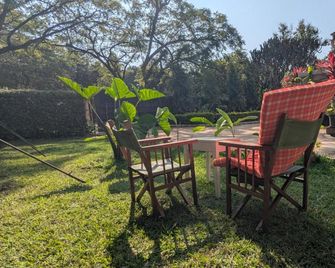 Jacaranda Homestay - Moshi - Terasa