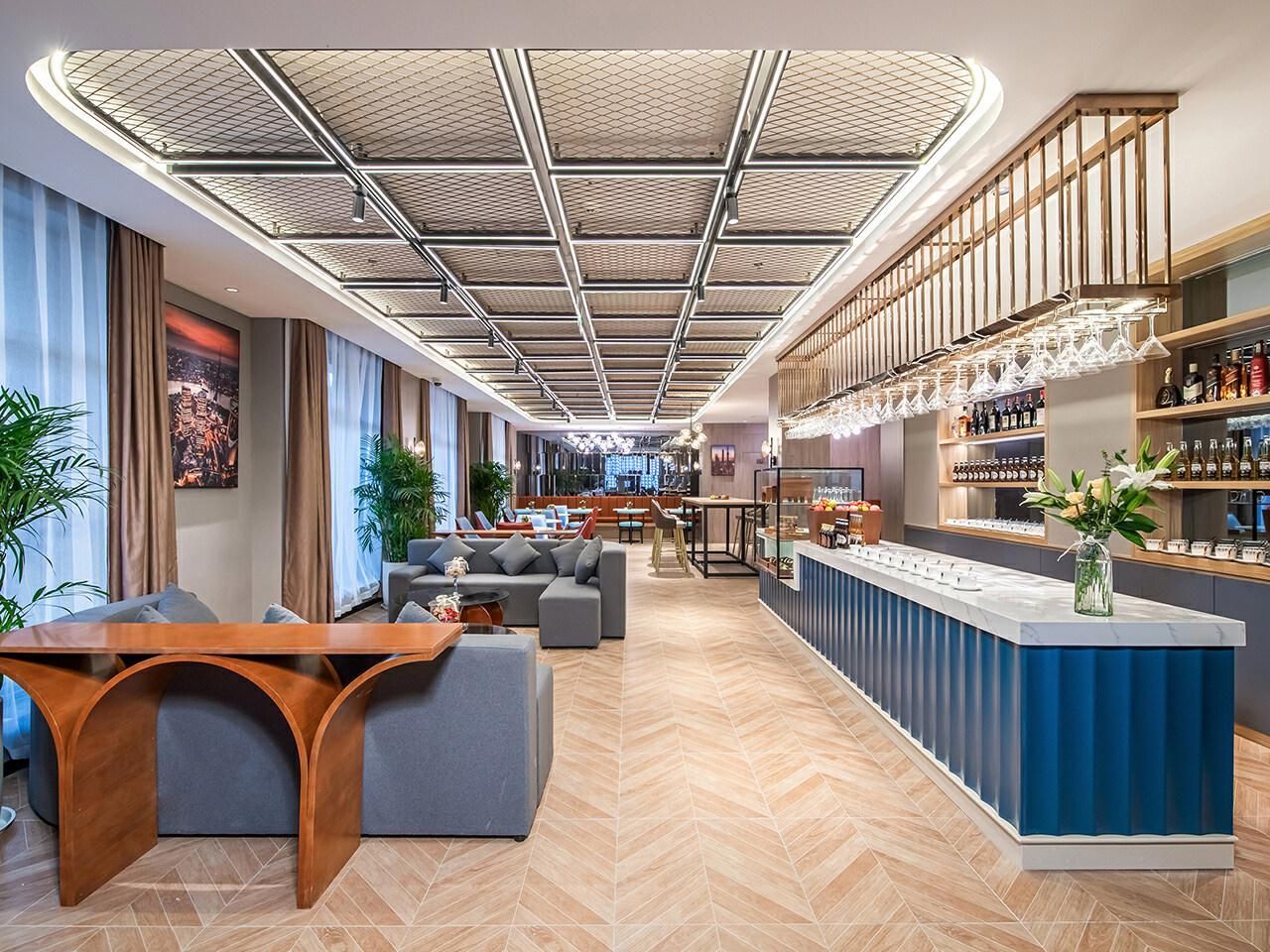 Country lnn & Suites by Radisson,Shanghai Hongkou Football Stadium and Chifeng Road Station - שנחאי - בניין