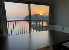 Superb view A whole private villa by the sea in t / Shozu-gun Kagawa - Shodoshima - Balcón
