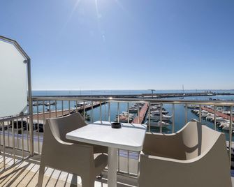 Hotel Ampolla Sol - L'Ampolla - Balcony