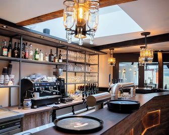 Hotel Restaurant Wolfsschlucht Gmbh - Bad Muenstereifel - Bar