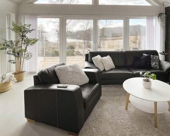 5 Star Holiday Home in Ronneby-by Traum - Ronneby - Sala de estar