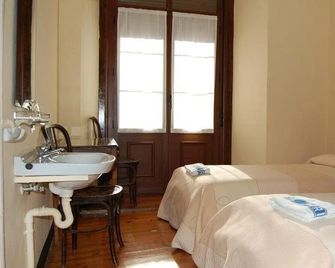 Hostal Paris - Jaca