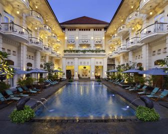 فندق ذا فونيكس يوغياكارتا - إم غاليري - يوغياخيرتا - مبنى