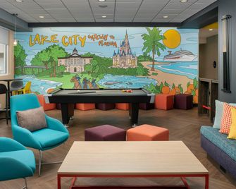 Tru by Hilton Lake City - Lake City - Oleskelutila