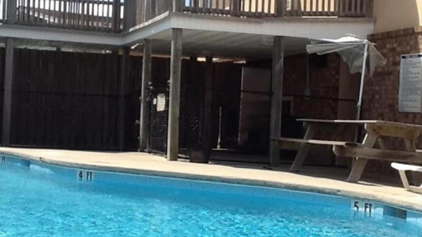 Sandpiper Motel