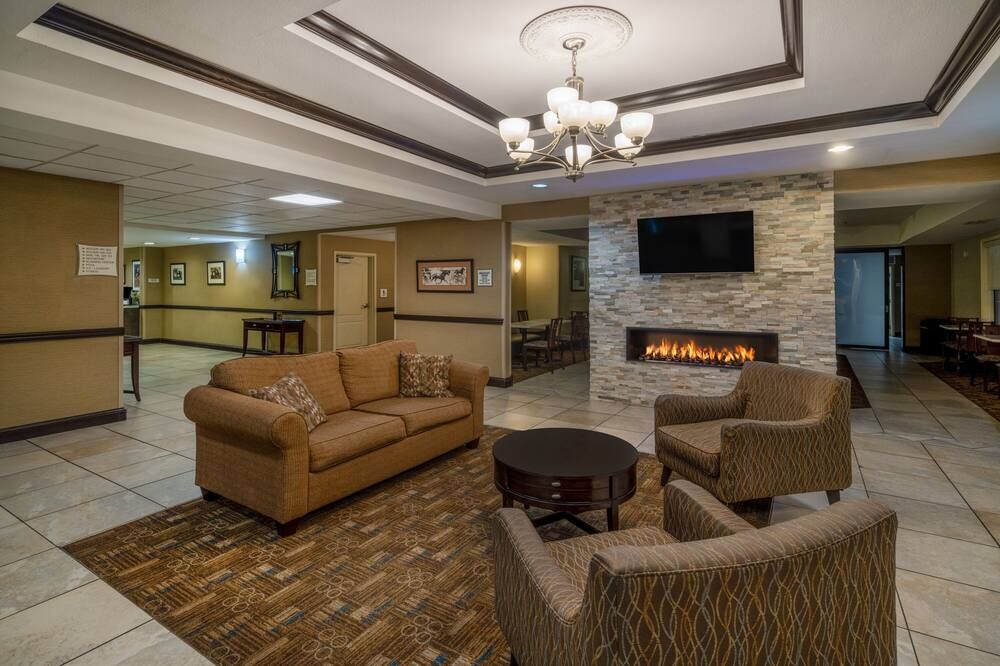 La Quinta Inn & Suites by Wyndham Lexington South / Hamburg - Lexington - Salónek