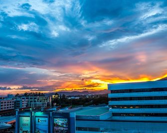 Airport Resident 2 - Chiang Mai - Outdoor view