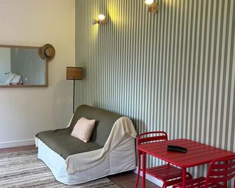 Studio De Mamou, Located In A Village Near Adeje. Private Studio. - Los Cristianos - Living room