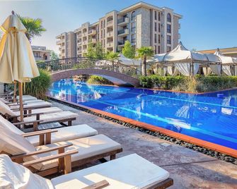Cascadas Family Resort - Nessebar - Pool