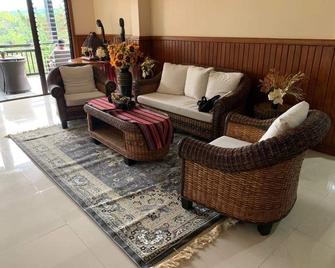 Hotel Ramiro - Baguio - Lobby