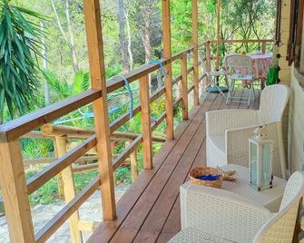 Wild Wild Nest Sperlongaresort - Sperlonga - Balkon