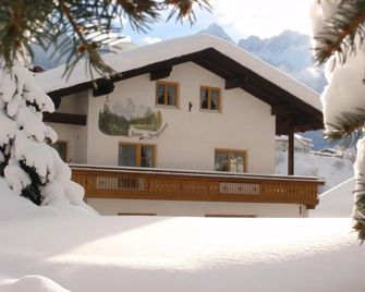 Pension Bergfrieden - Nauders - Edificio