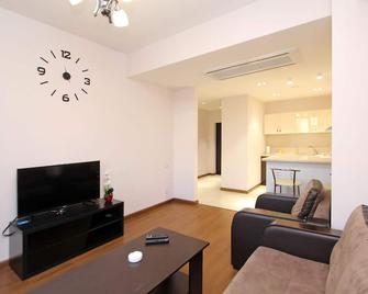 Apartments by GR Yerevan in the city centre - Yerevan - Living room