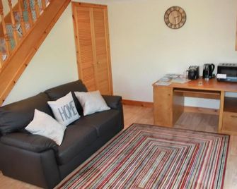 73 Westend, Balallan, Isle of Lewis - Mangersta