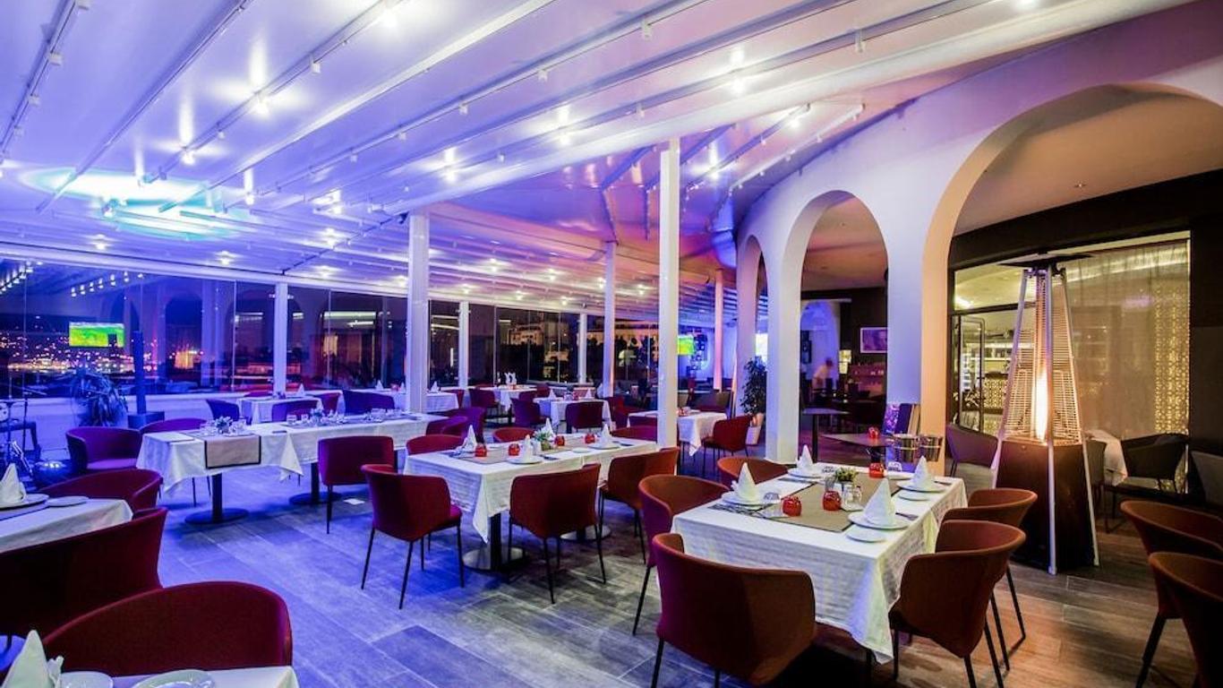 Fredj Hotel
