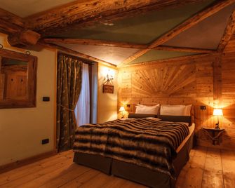 Au Coeur Des Neiges Resort Spa & Free E-Bike - Courmayeur - Chambre