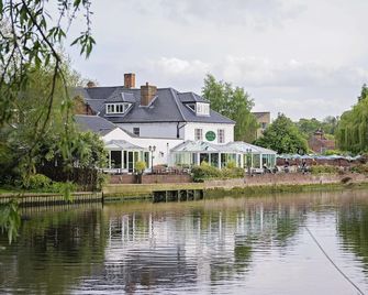 The Waveney House Hotel - Beccles - Buiten zicht