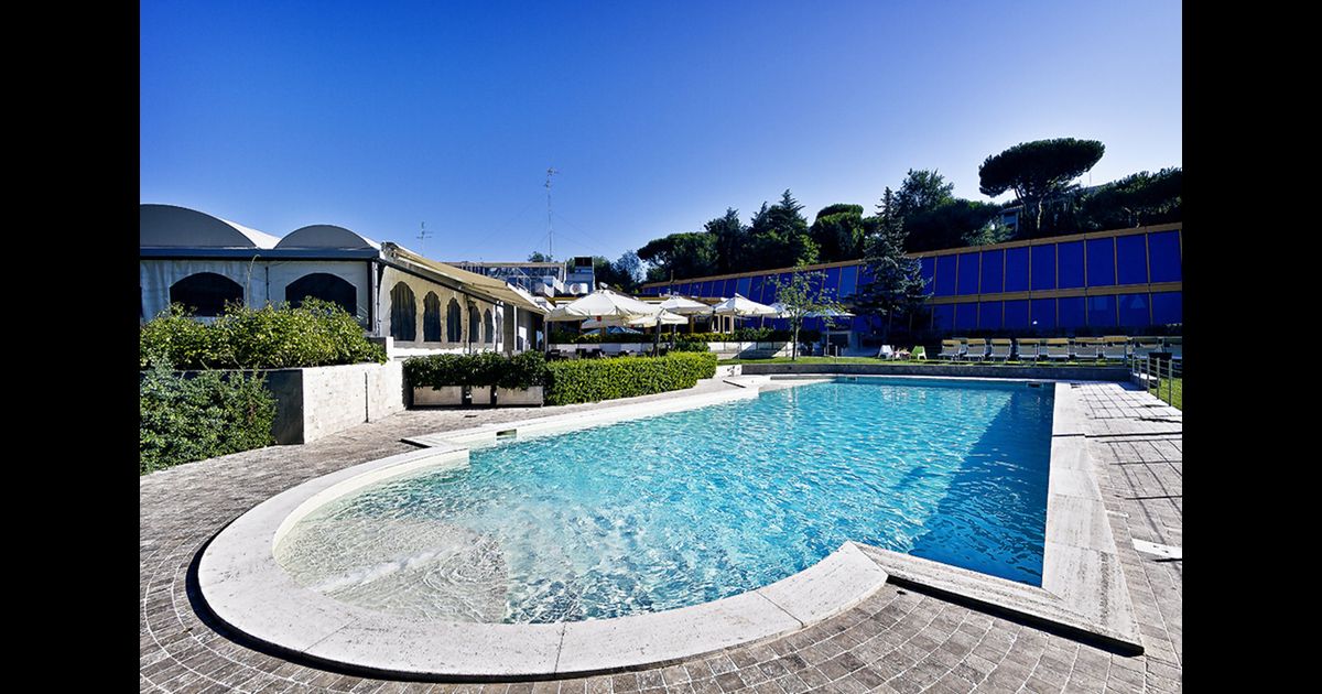 Sporting hotel 4. Рим отели с бассейном. Torrinos.