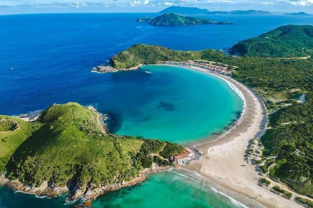 جارديم كايسارا - ألوجويل إيكونوميكو - كابو فريو - شاطئ