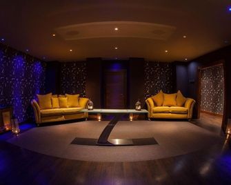 Knightsbrook Hotel Courtyard Accommodation - Trim - Lounge